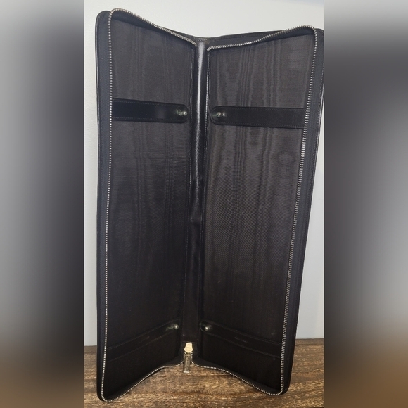 Calvin Klein Tie Case - Picture 8 of 10